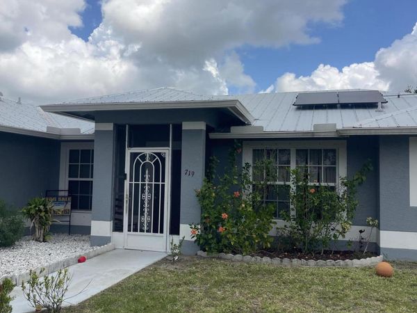 719 SW Avens Street, Port St. Lucie, FL 34983