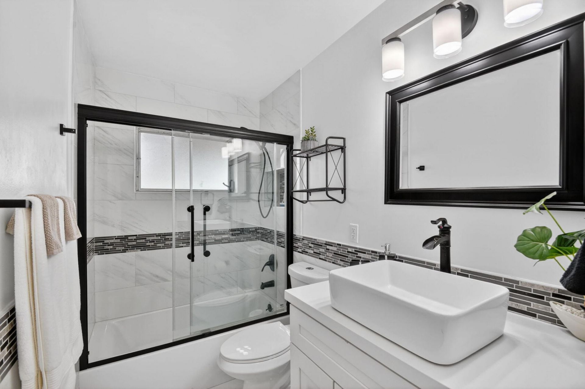 2787 Dudley Dr W, Unit Apt D, West Palm Beach, FL 33415 Photo