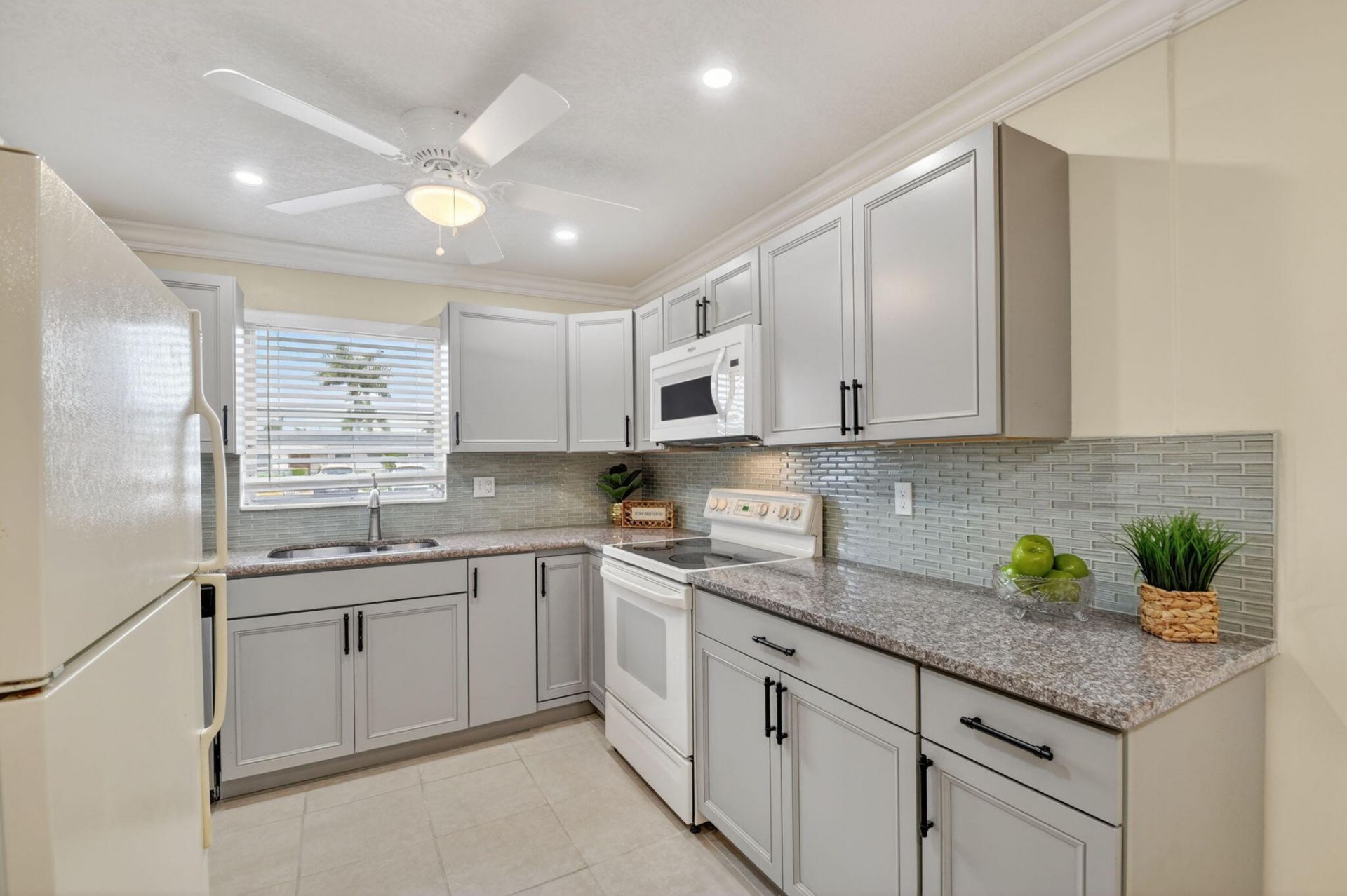 2787 Dudley Dr W, Unit Apt D, West Palm Beach, FL 33415 Photo