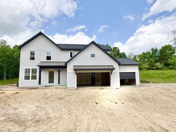 5859 Valley Point Drive SE, Caledonia, MI 49316