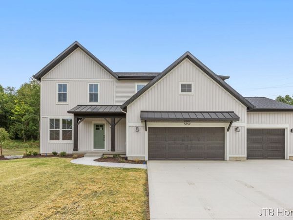 5859 Valley Point Drive SE, Caledonia, MI 49316