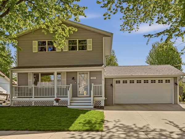 3004 4th Avenue NW, Rochester, MN 55901