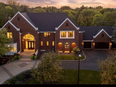 3554 Fairway Court, Minnetonka, MN 55305