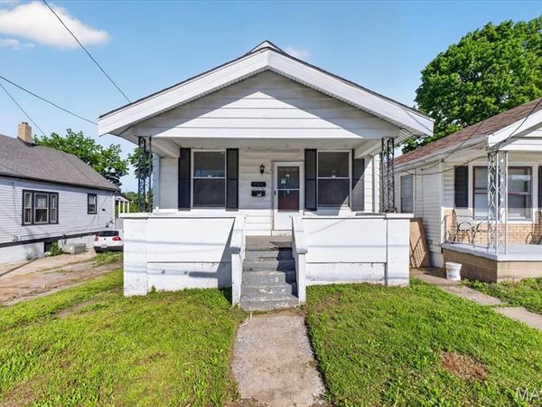 5811 Helen Avenue , Jennings, MO 63136