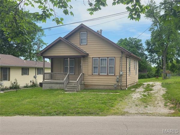 1240 Market Street, Ste Genevieve, MO 63670