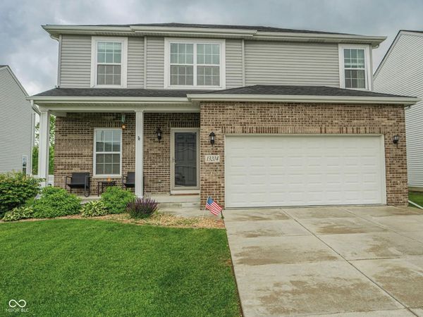 13204 Roosevelt Place , Crown Point, IN 46307