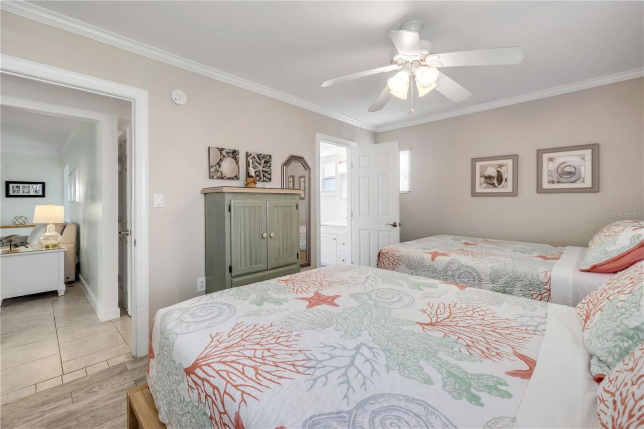 577 N Atlantic Avenue, Unit 7, New Smyrna Beach, FL 32169 Photo