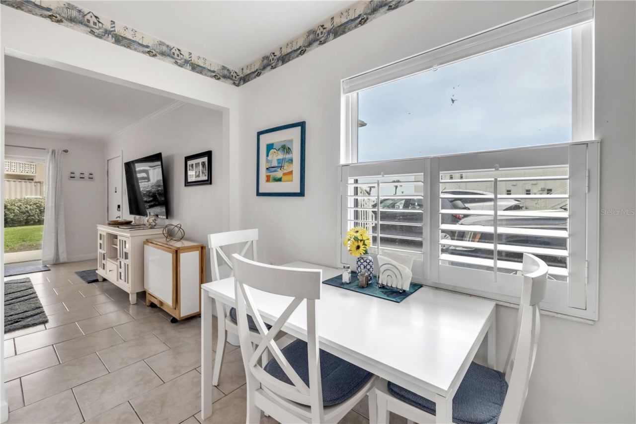 577 N Atlantic Avenue, Unit 7, New Smyrna Beach, FL 32169 Photo