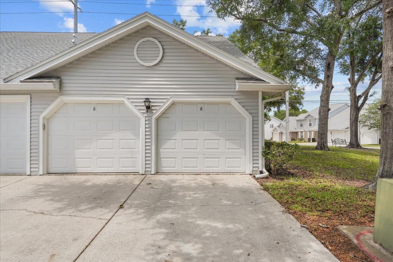 2386 Bridle Path Lane , Unit 8, Orlando, FL 32812 Photo