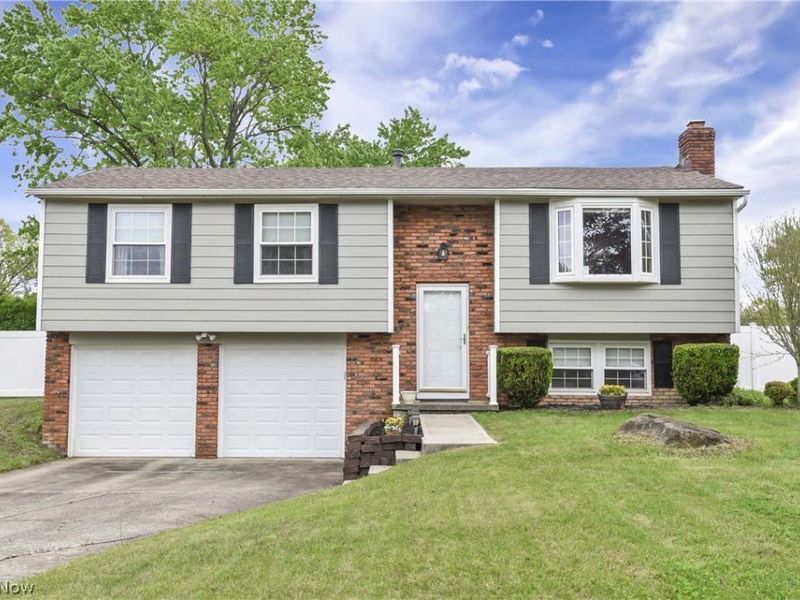 8345 Celianna Drive, Strongsville, OH 44149 Photo 1