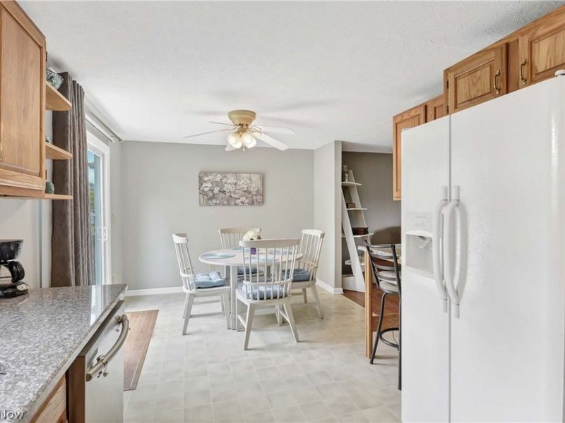 8345 Celianna Drive, Strongsville, OH 44149 Photo 12