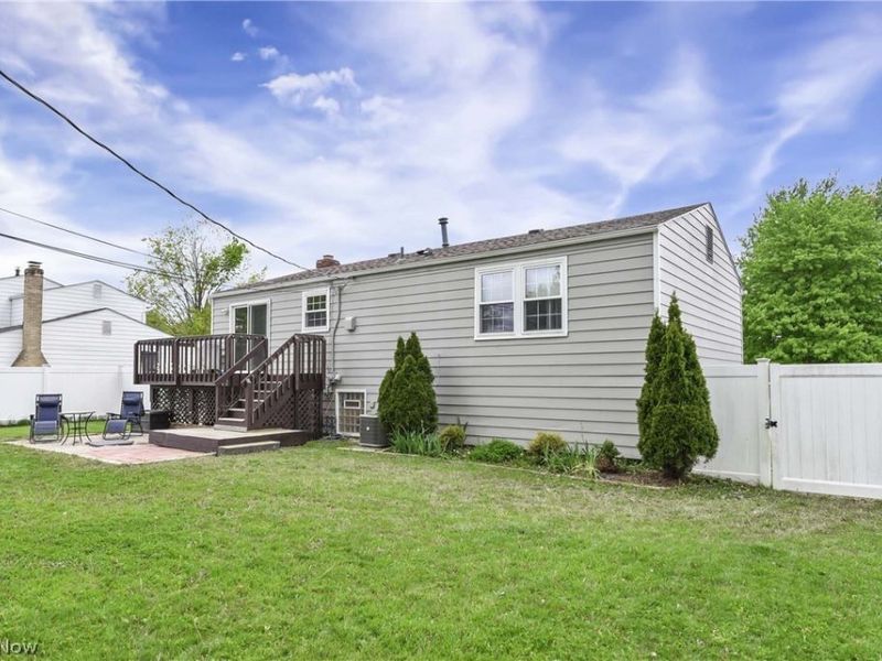 8345 Celianna Drive, Strongsville, OH 44149 Photo 32