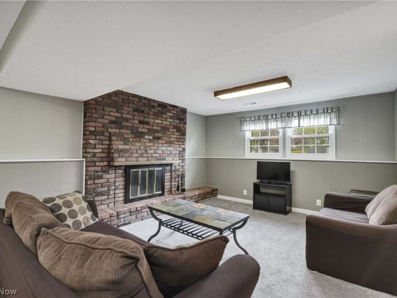 8345 Celianna Drive, Strongsville, OH 44149 Photo 4