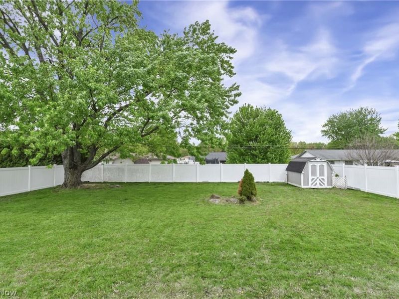8345 Celianna Drive, Strongsville, OH 44149 Photo 5