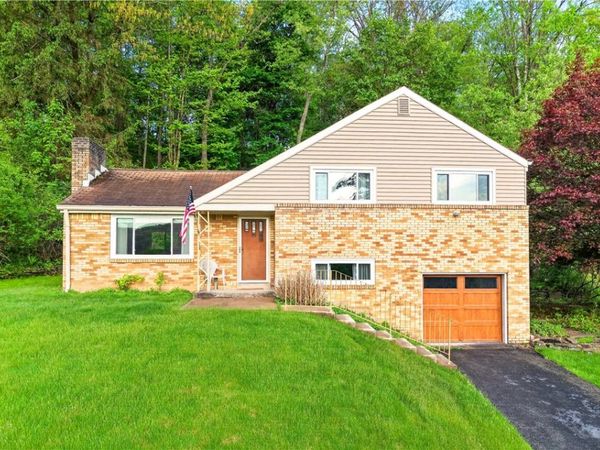 3975 Green Valley Drive, Glenshaw, PA 15116