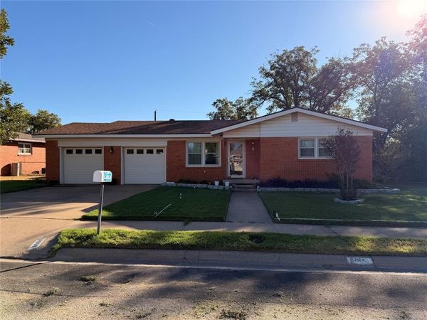 4008 Irving Avenue, Snyder, TX 79549