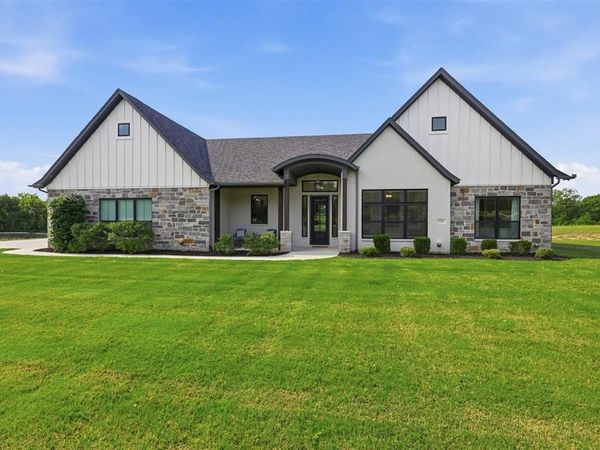 434 Younger Ranch Road , Azle, TX 76020