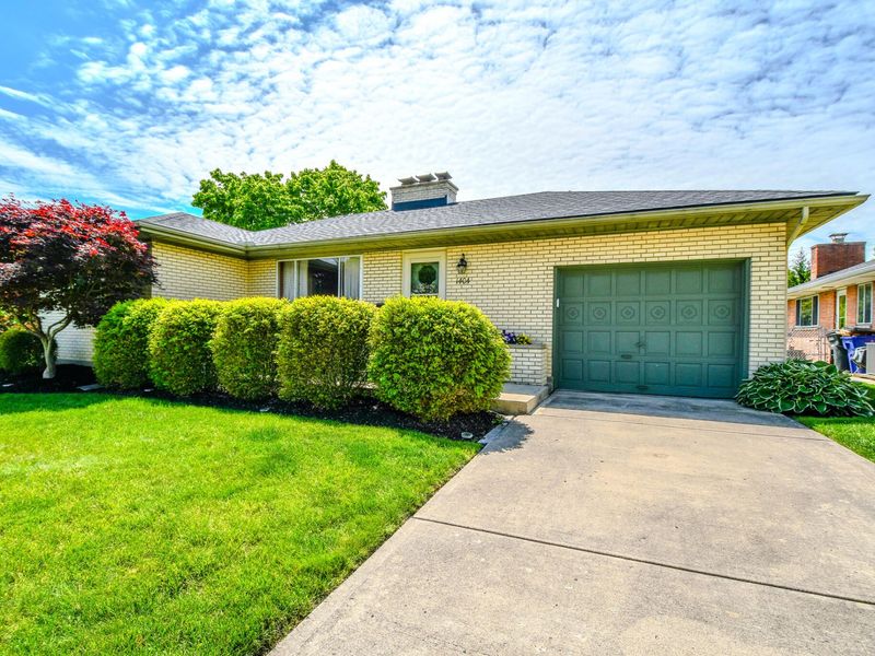 1404 Pinecrest Drive, Dayton, OH 45414 Photo 6
