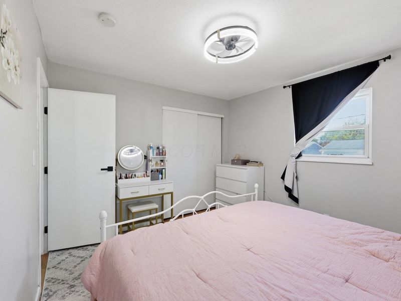 6097 Karl Road , Columbus, OH 43229 Photo 13