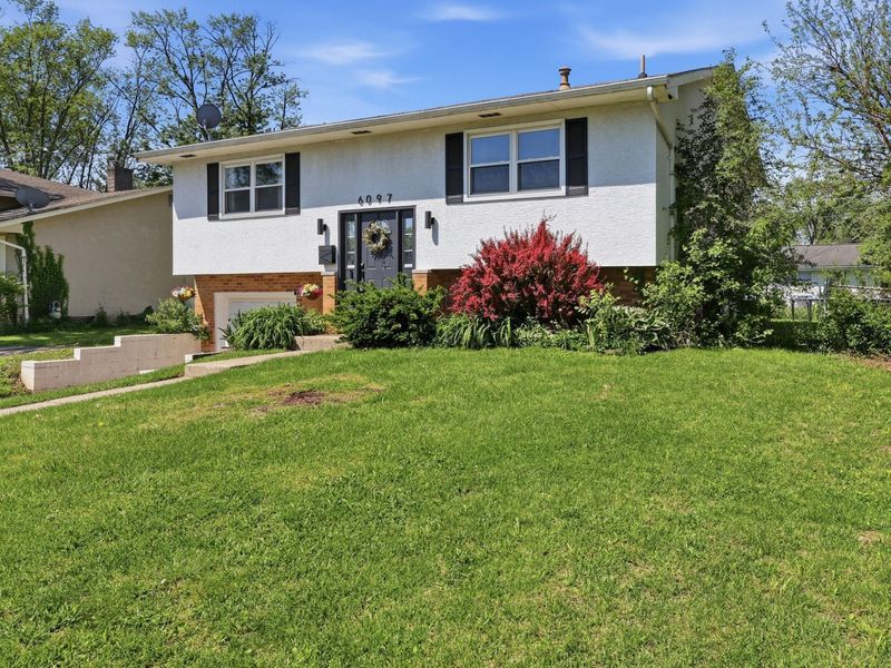 6097 Karl Road , Columbus, OH 43229 Photo 2