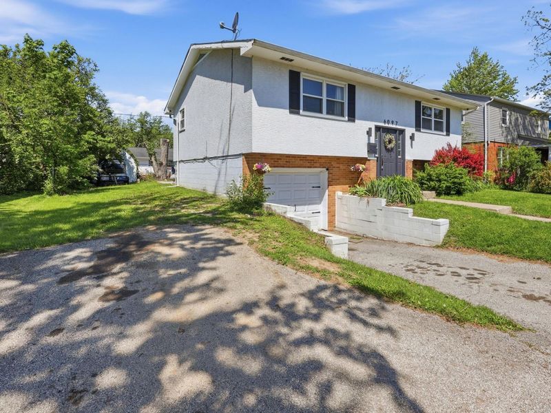 6097 Karl Road , Columbus, OH 43229 Photo 3