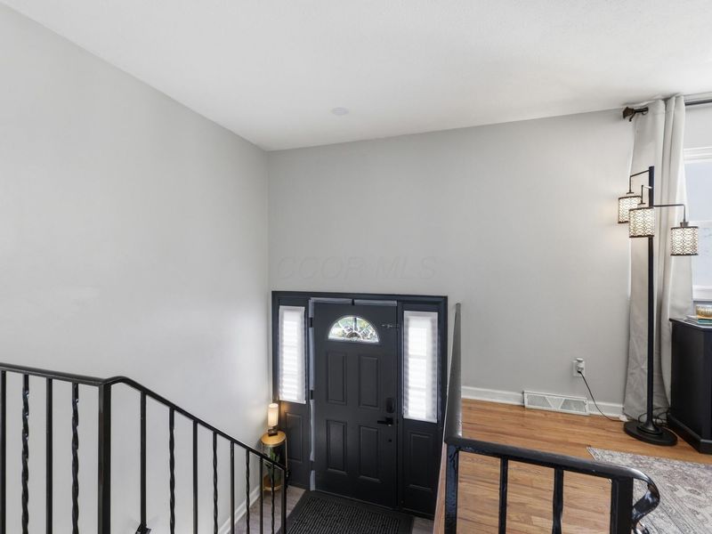 6097 Karl Road , Columbus, OH 43229 Photo 5