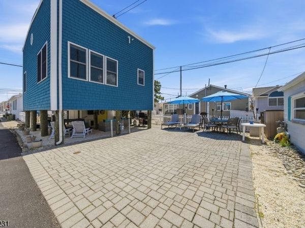 105 W Dune Way, Toms Rivership, NJ 08735