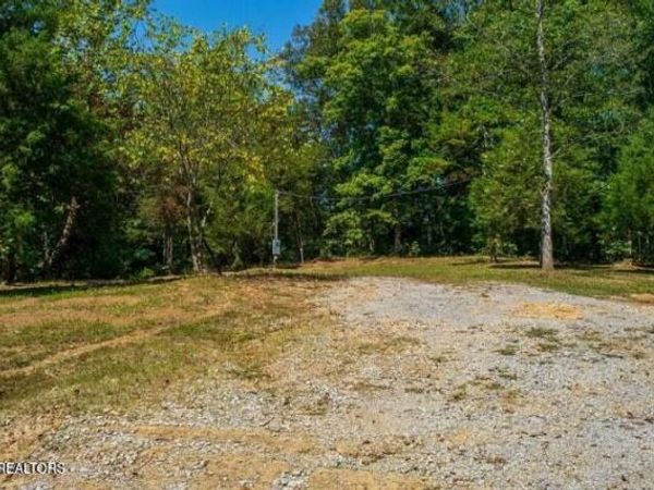 8609 Tennessee 68, Tellico Plains, TN 37385