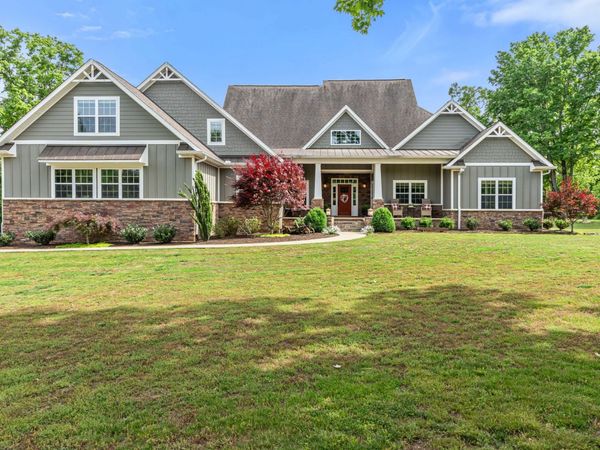 587A Douglas Ln , Gallatin, TN 37066