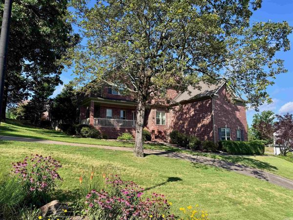 37 Saratoga Drive, Little Rock, AR 72223