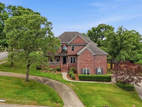 37 Saratoga Drive, Little Rock, AR 72223