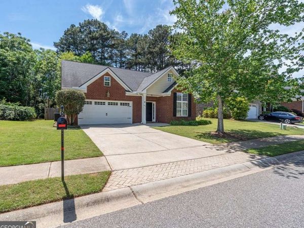 1090 Brookshire Court, Bogart, GA 30622