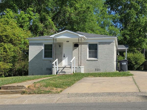 924 Holland Avenue , Charlotte, NC 28206