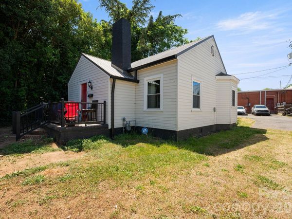 136 S Broadway Street , Forest City, NC 28043