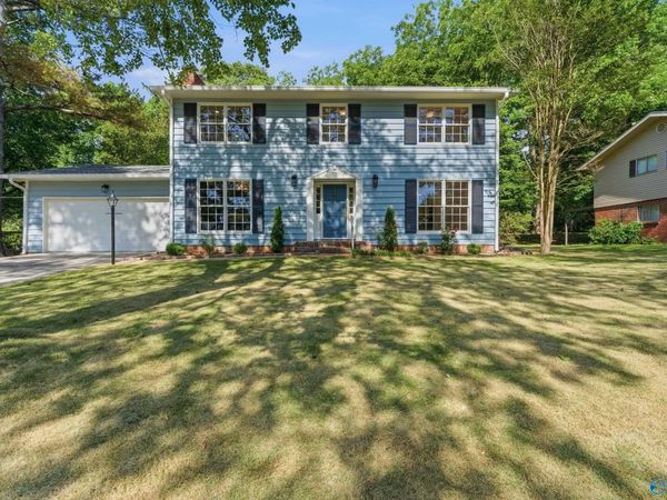 11309 Woodcrest Drive SE, Huntsville, AL 35803