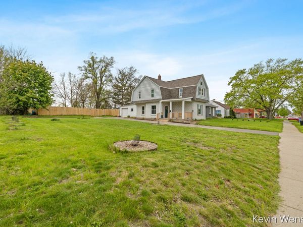 1312 Leonard Street NE, Grand Rapids, MI 49505