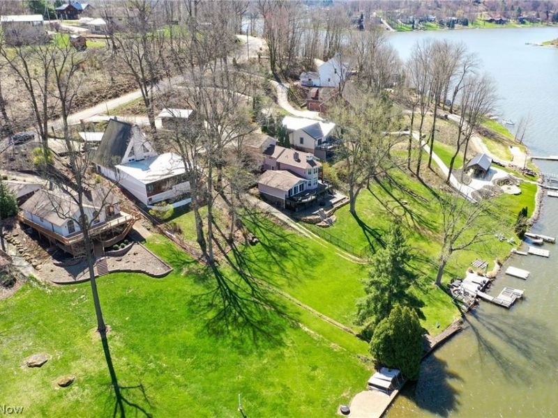 166 Cheyenne Trail, Malvern, OH 44644 Photo 5