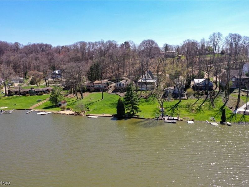 166 Cheyenne Trail, Malvern, OH 44644 Photo 6