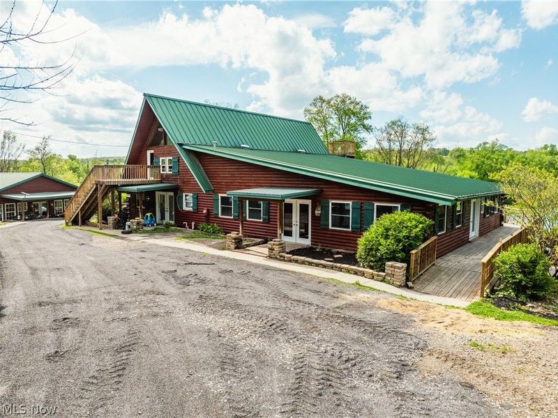 8480 Possum Hollow Road NW, Dundee, OH 44624 Photo 4
