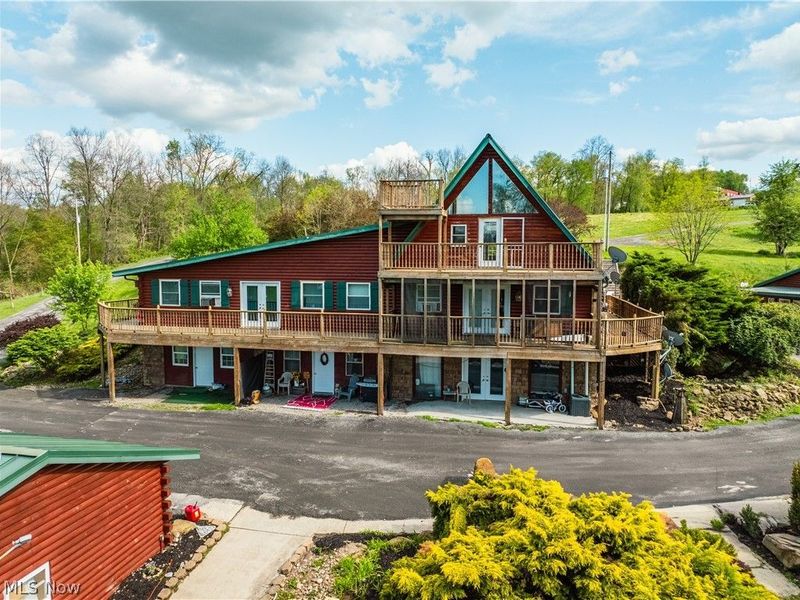 8480 Possum Hollow Road NW, Dundee, OH 44624 Photo 6