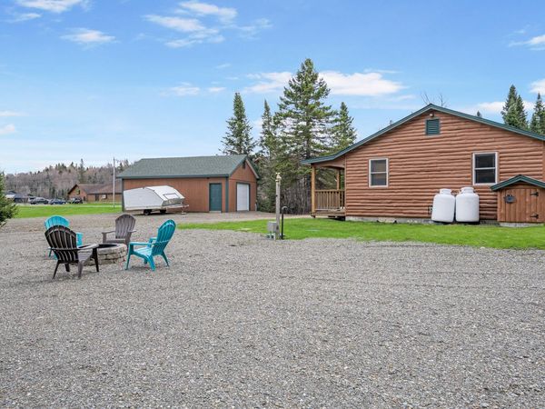 997 Back Lake Road, Pittsburg, NH 03592