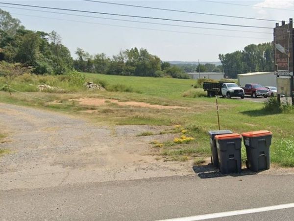 2721 S Arkansas Avenue , Russellville, AR 72802