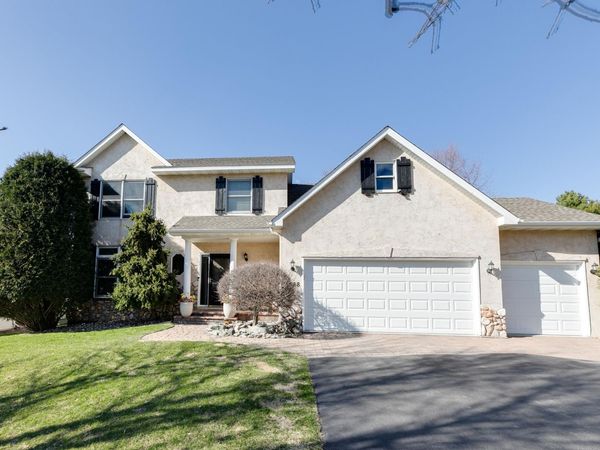 7568 Walnut Curve , Chanhassen, MN 55317