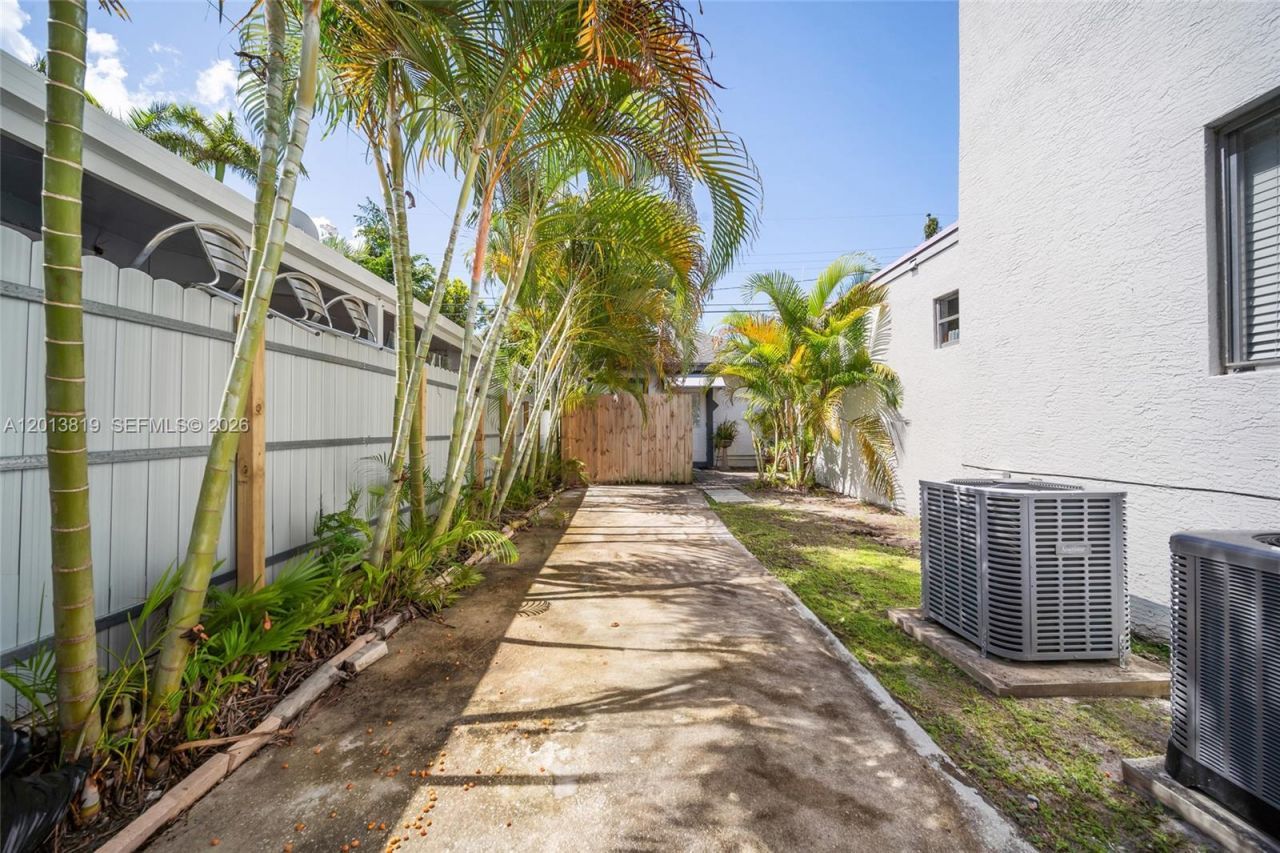 1520 SW 11th Ter, Unit A, Miami, FL 33135 Photo