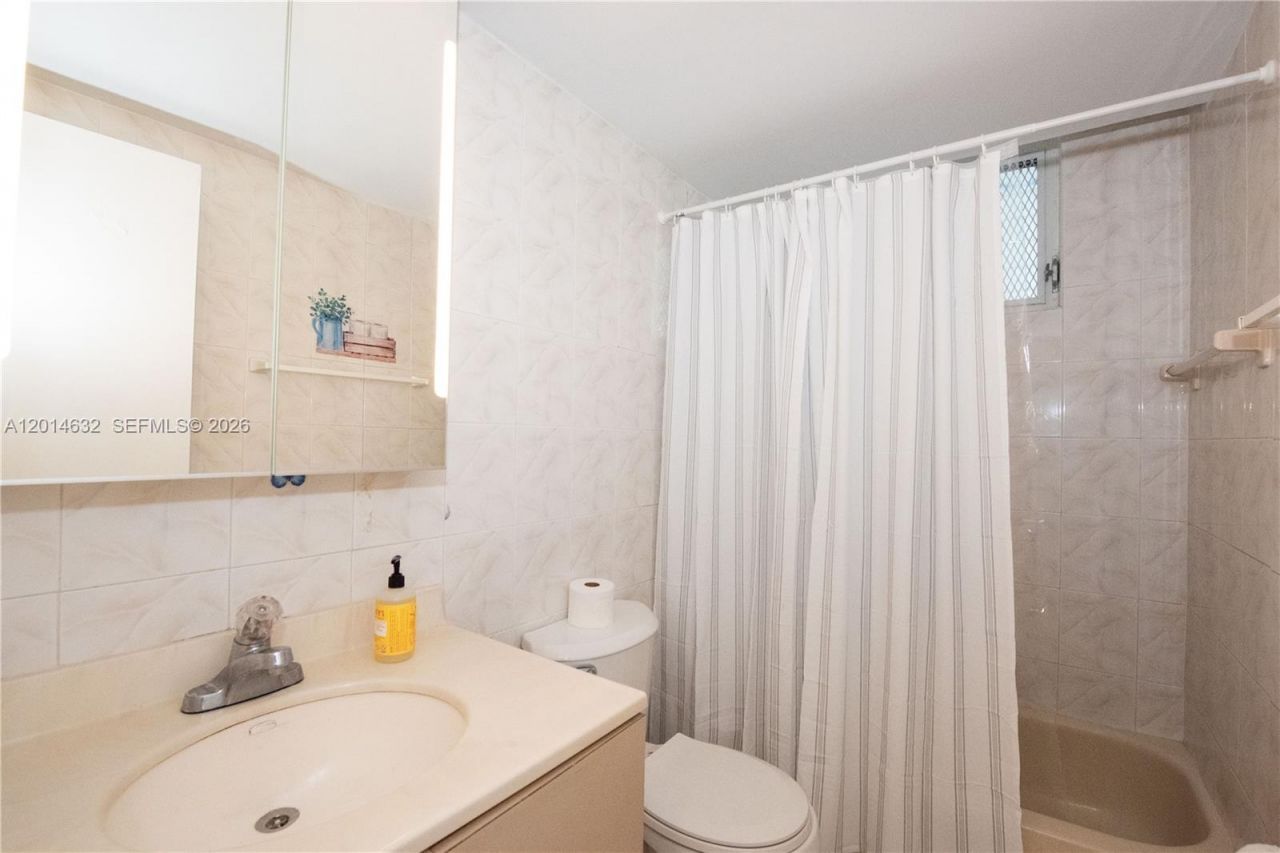 1150 Euclid Ave , Unit 205, Miami Beach, FL 33139 Photo
