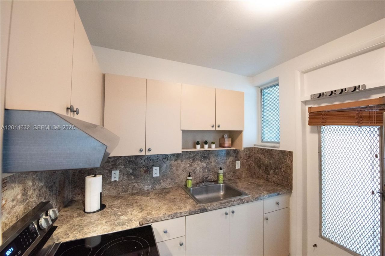 1150 Euclid Ave , Unit 205, Miami Beach, FL 33139 Photo