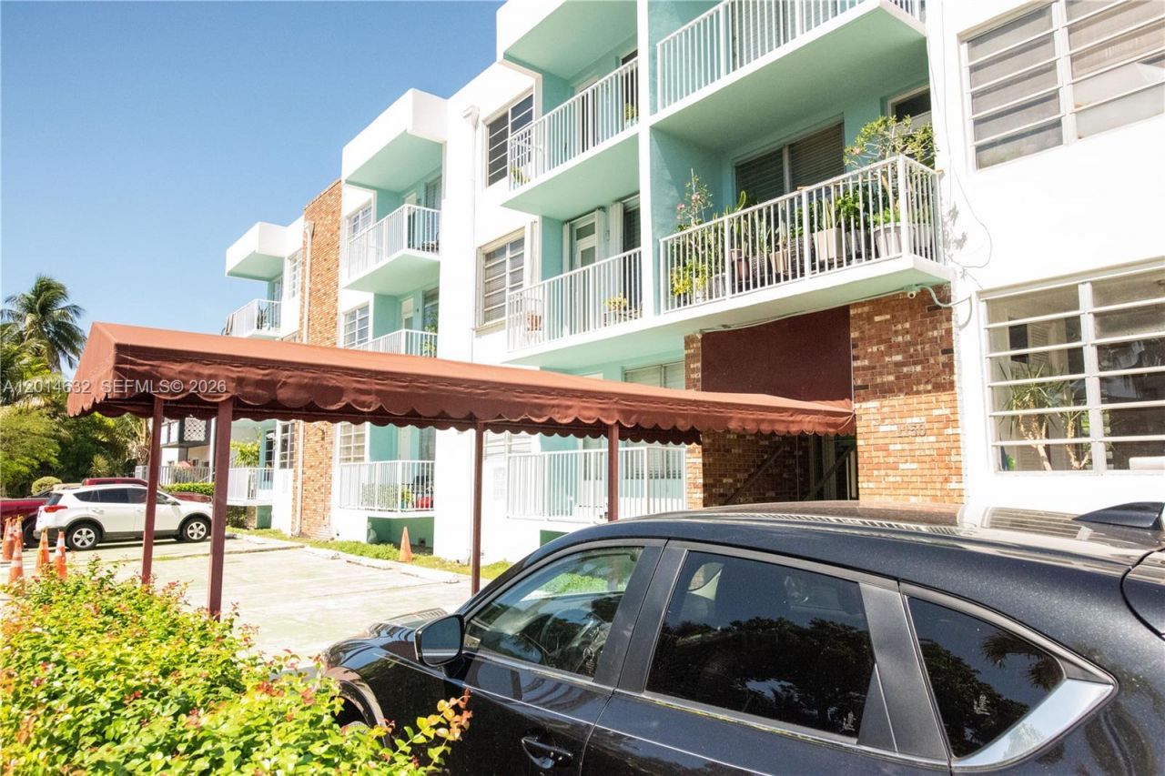 1150 Euclid Ave , Unit 205, Miami Beach, FL 33139 Photo