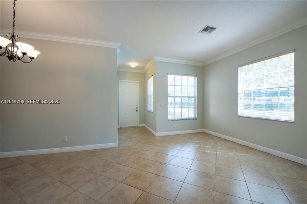 3371 Lakeside Dr , Unit 27, Davie, FL 33328 Photo