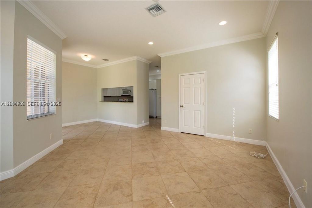 3371 Lakeside Dr , Unit 27, Davie, FL 33328 Photo