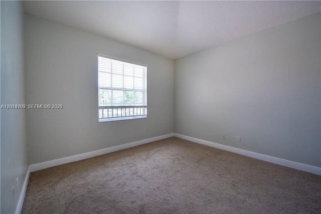 3371 Lakeside Dr , Unit 27, Davie, FL 33328 Photo